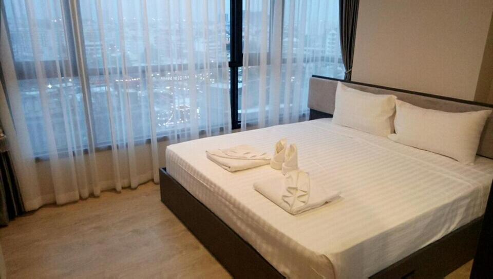 The Base Pattaya By Feng Apartment Exterior photo